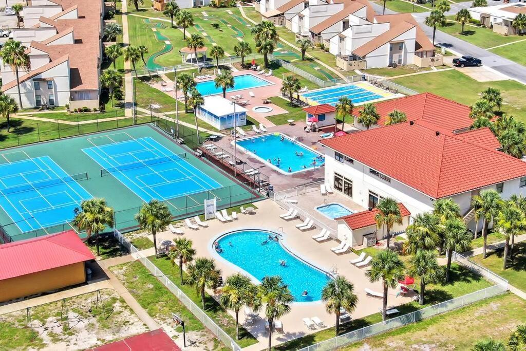 Lazy Palm 4 Pools Short Walk To Beach! Sleeps 5! 파나마 시티 외부 사진