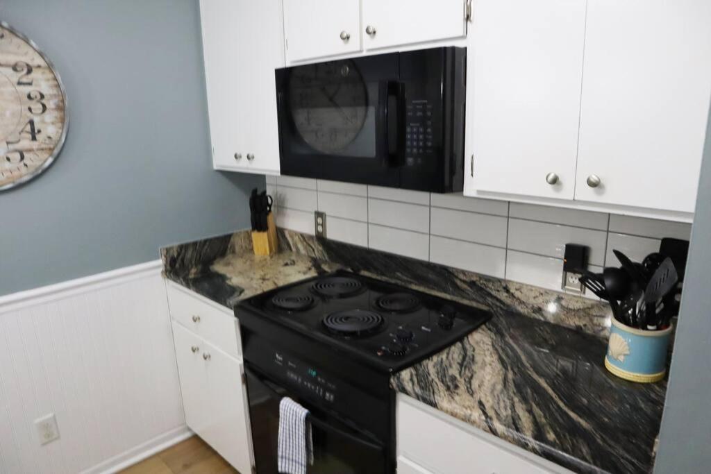 Lazy Palm 4 Pools Short Walk To Beach! Sleeps 5! 파나마 시티 외부 사진